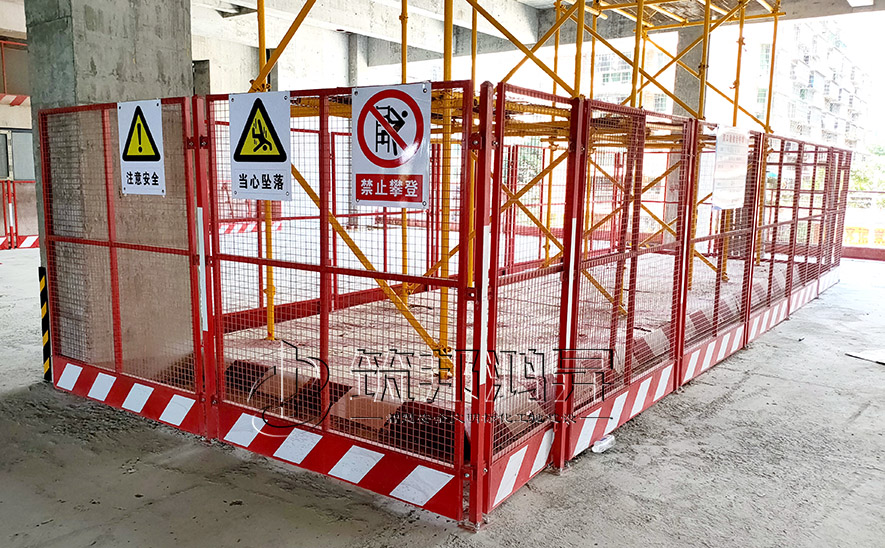 建筑工地塔吊護(hù)欄，塔吊基礎(chǔ)護(hù)欄